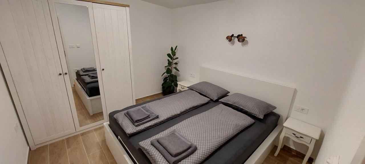 Ferienwohnung Stara Malija Izola Exterior foto